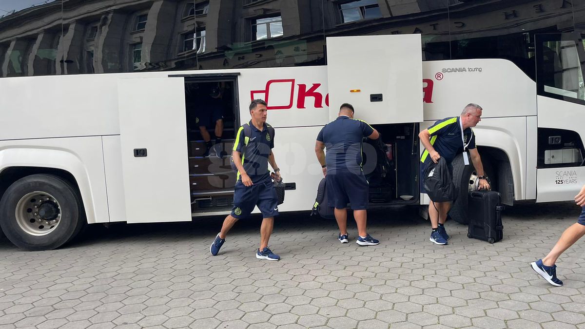 Imaginea serii din Bulgaria » Cum arată postul de comentator la CSKA 1948 Sofia - FCSB