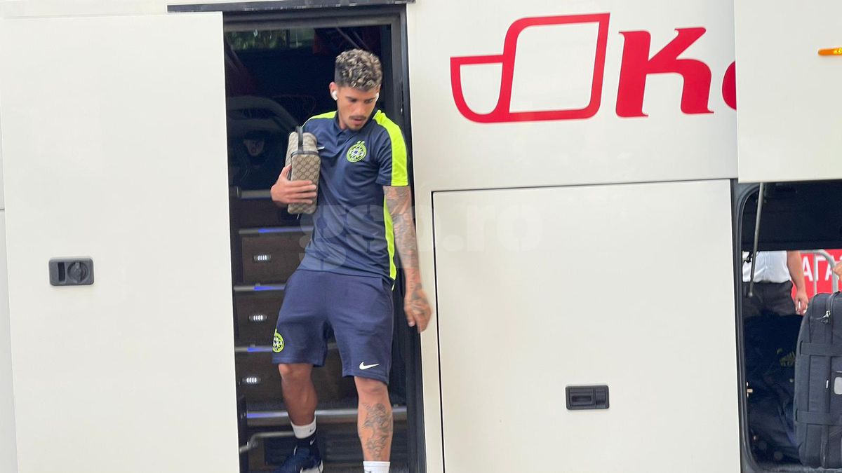 MM a stat în tribune la CSKA 1948 - FCSB » Alături de cine a urmărit meciul și ce probleme a avut la pauză