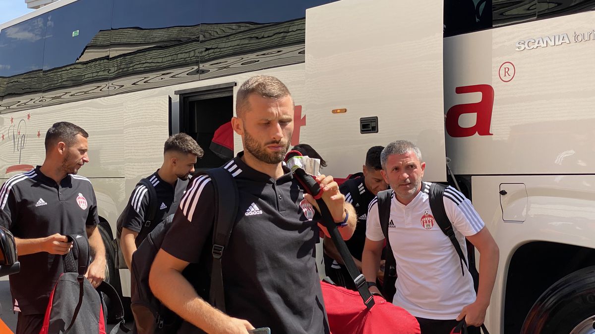 Marius Ștefănescu și Nicolae Păun, în camerele lui Elton John și Jennifer Lopez! Sepsi s-a cazat la kilometrul zero al VIP-urilor