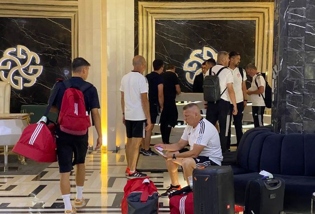 Marius Ștefănescu și Nicolae Păun, în camerele lui Elton John și Jennifer Lopez! Sepsi s-a cazat la kilometrul zero al VIP-urilor