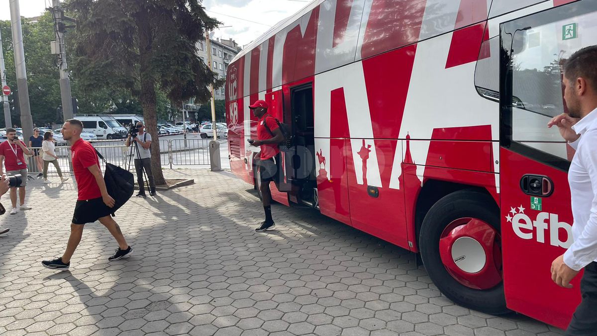 UEFA a intervenit în minutul 1 la CSKA 1948 - FCSB » Pot urma sancțiuni drastice!
