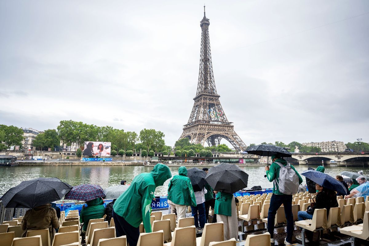 Istoric! Ceremonia de deschidere a Jocurilor Olimpice de la Paris: echipa GSP, martoră la evenimentul anului în sportul mondial! Nadia Comăneci a dus Flacăra: în barcă alături de legendarii Nadal, Carl Lewis și Serena