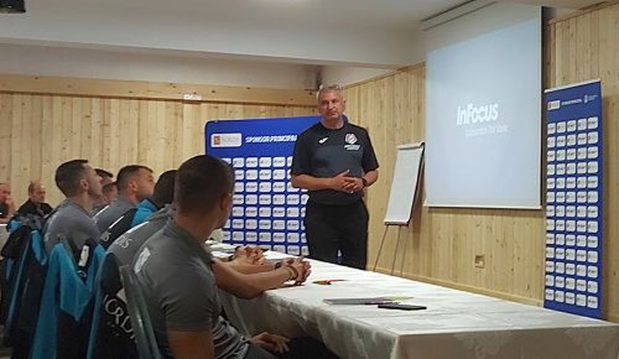 Eduard Dumitrescu, membru în Comisia Centrala a Arbitrilor, si responsabil al departamentului Liga 2 Caz halucinant la CCA » Test repetat cu aceleași întrebări! Arbitrii vor să facă plângeri penale