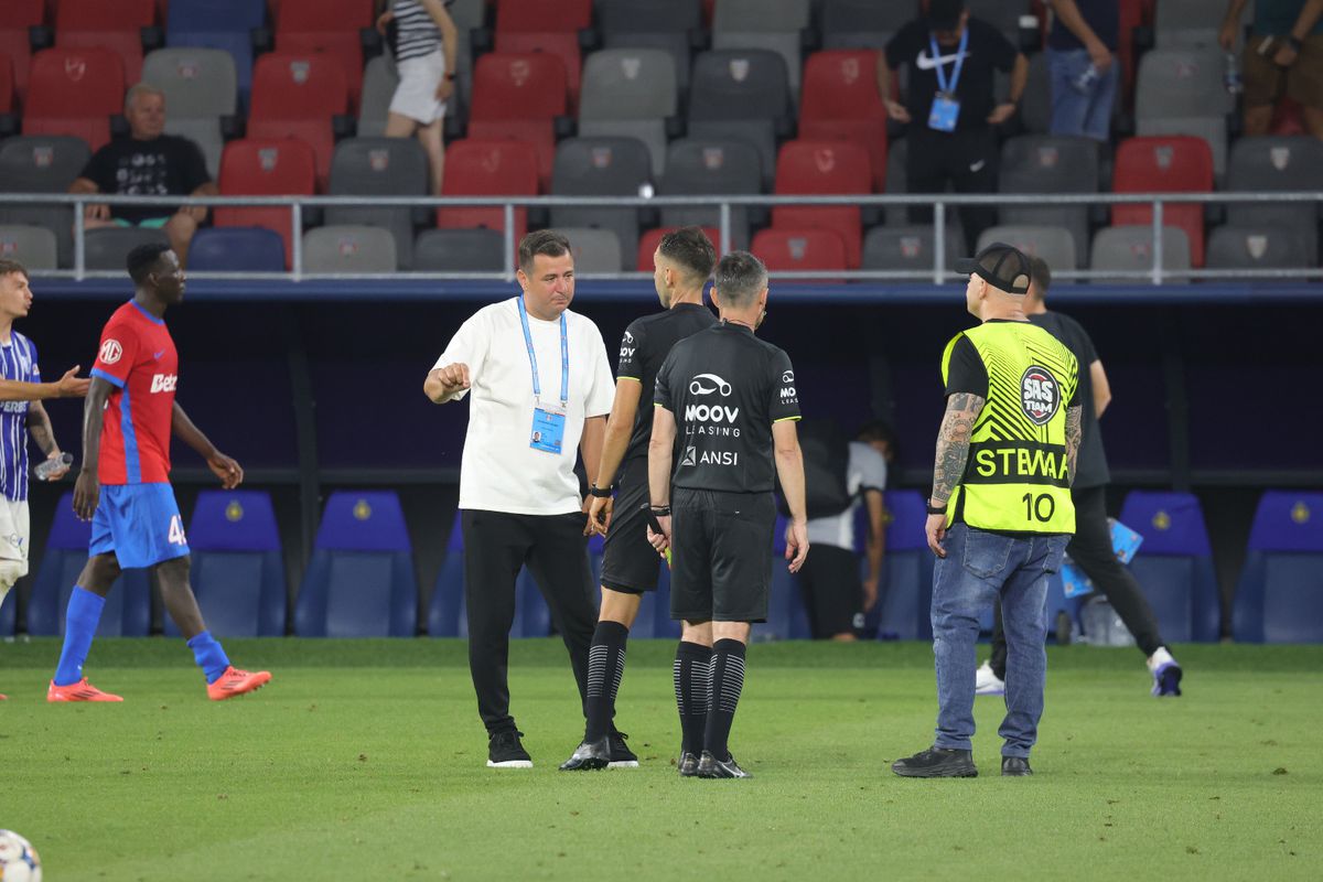 Ianis Zicu, savuros: „Mă uitam pe TikTok, acolo unde nu e voie la FCSB”