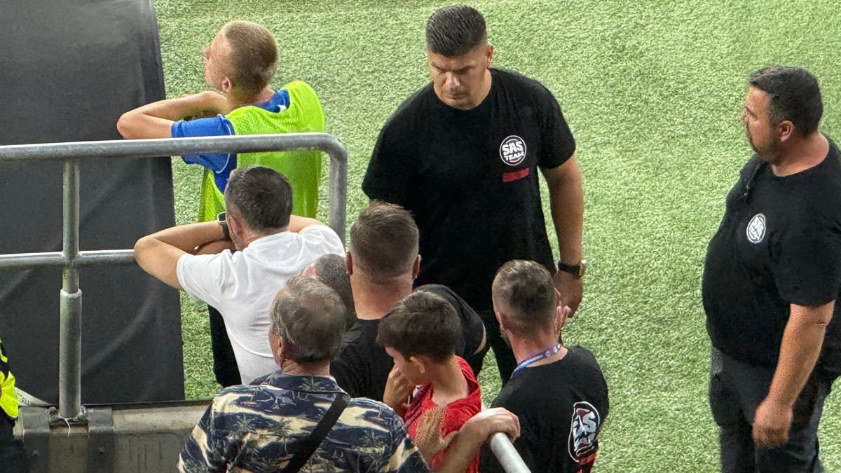 Ianis Zicu, savuros: „Mă uitam pe TikTok, acolo unde nu e voie la FCSB”