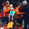 Mircea Lucescu îl sărută pe cap pe Douglas Costa