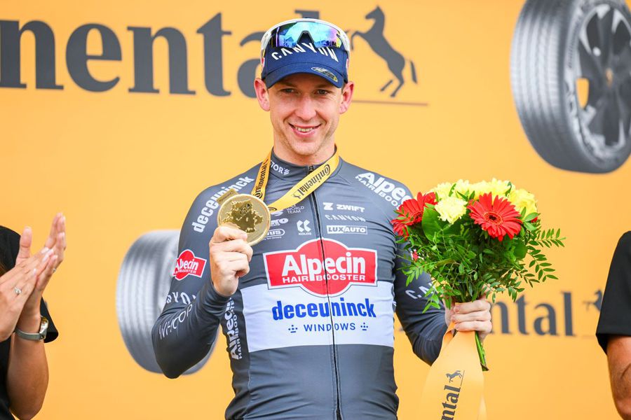 Victorie australiană cu lacrimi în penultima etapă a Turului Franței: „Nu este chiar un vis din copilărie, am început târziu ciclismul”