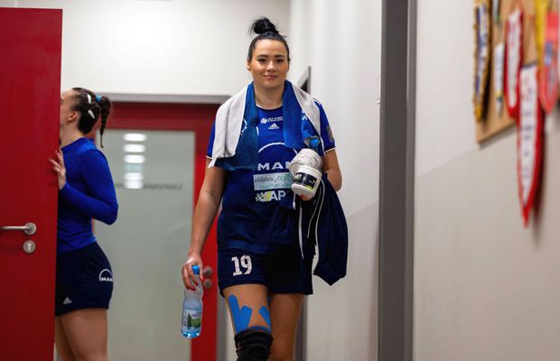 Două debutante în naționala României: una de 26 de ani și cealaltă de 28. Lotul convocat de Pera