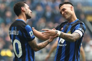 Vești excelente pentru Cristi Chivu » Vedetele lui Inter au făcut pace după conflictul izbucnit la Mondialul Cluburilor