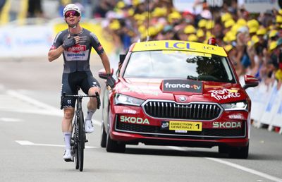 Victorie australiană cu lacrimi în penultima etapă a Turului Franței: „Nu este chiar un vis din copilărie, am început târziu ciclismul”