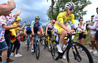 Tadej Pogacar: „Unul dintre mai grele Tururi ale Franței în care am fost, dacă nu chiar cel mai greu” + i-ar plăcea să participe cândva și în Vuelta