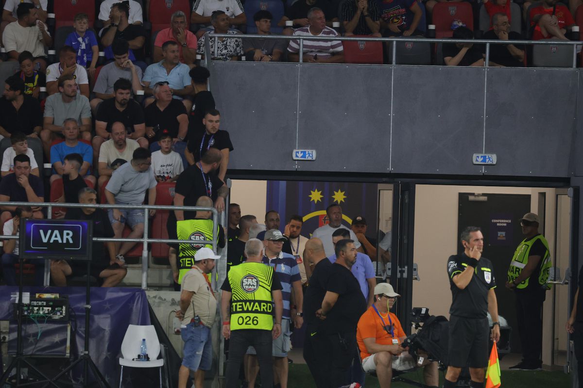 Ce s-a întâmplat pe teren după FCSB - Farul