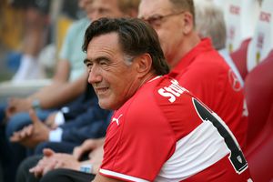 Drama vieții unui fotbalist legendar admirat în Iugoslavia: a fost dat afară din casă cu soția sa