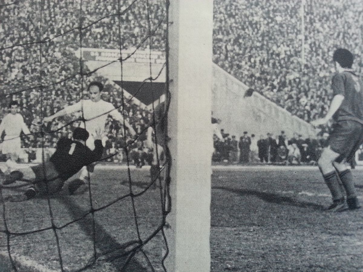 RETRO GSP. 64 de ani de la primul meci european al unei echipe românești » Dinamo i-a scos pe turci, apoi a urmat măcelul!