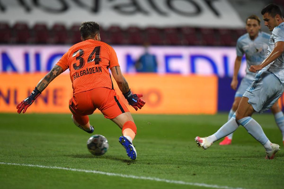 CFR Cluj - Dinamo Zagreb 2-2 (5-6 la penalty-uri). Mihai Stoica nu l-a iertat pe Bălgrădean! Ce a postat imediat după eliminarea campioanei din Liga Campionilor