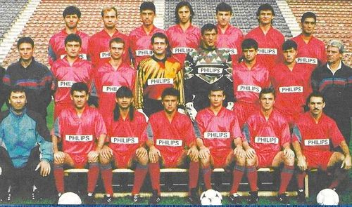 Lotul Stelei din sezonul 1993/1994 / FOTO: as47.ro