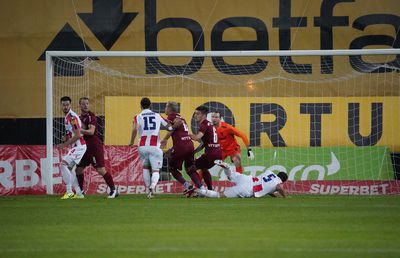 „Centralul” Michael Oliver i-a uluit pe ardeleni! Ce s-a întâmplat la faza penalty-ului din CFR Cluj - Steaua Roșie Belgrad 1-2
