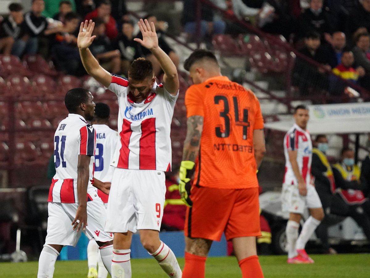 Bălgrădean, gafă COLOSALĂ în CFR Cluj - Steaua Roșie! » Șumudică și-a făcut cruce pe margine!