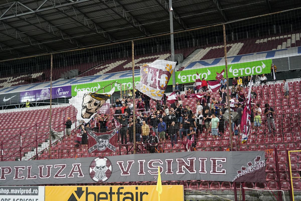 Bălgrădean, gafă COLOSALĂ în CFR Cluj - Steaua Roșie! » Șumudică și-a făcut cruce pe margine!