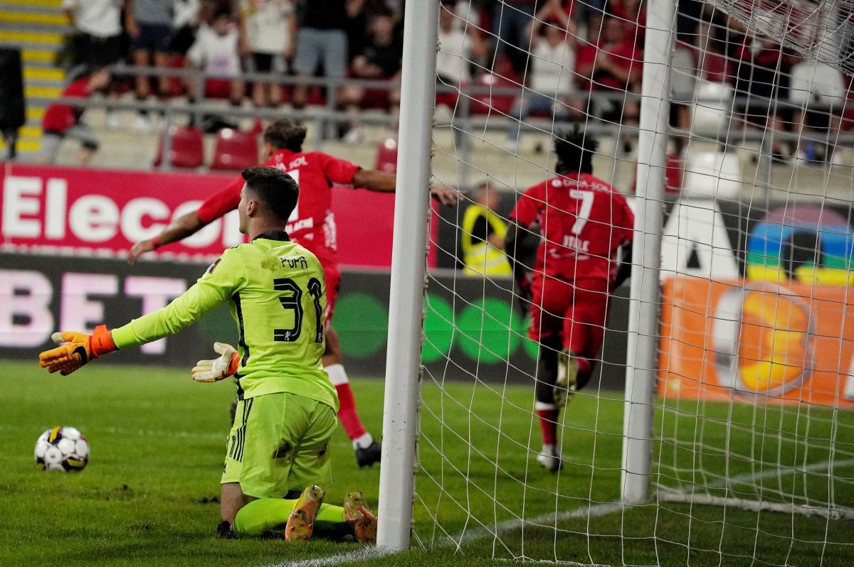 Criză la Craiova: Croitoru are 3 eșecuri în 4 etape! UTA urcă pe loc de play-off