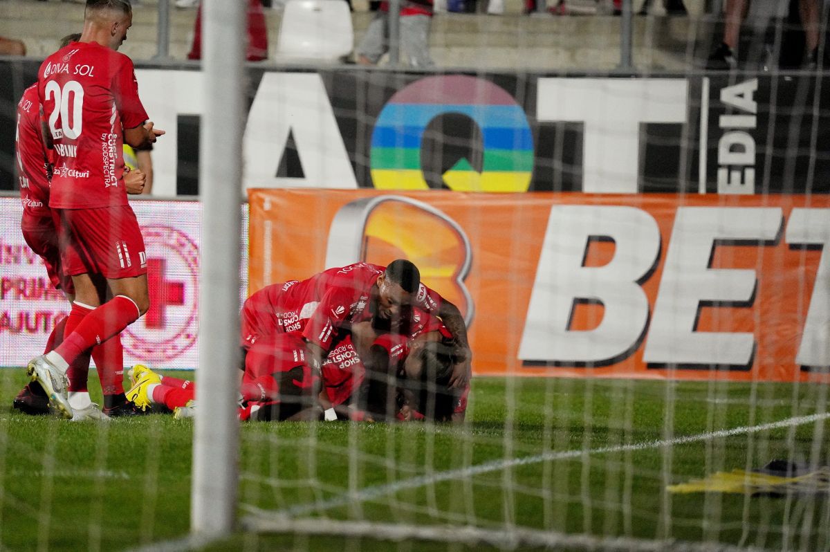 FOTO UTA Arad - FCU Craiova 26.08.2022