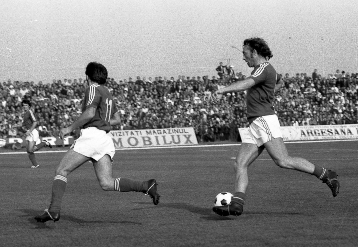 Nicolae Dobrin - Fotbalistul nepereche inventat pe «Maracana Piteștiului»