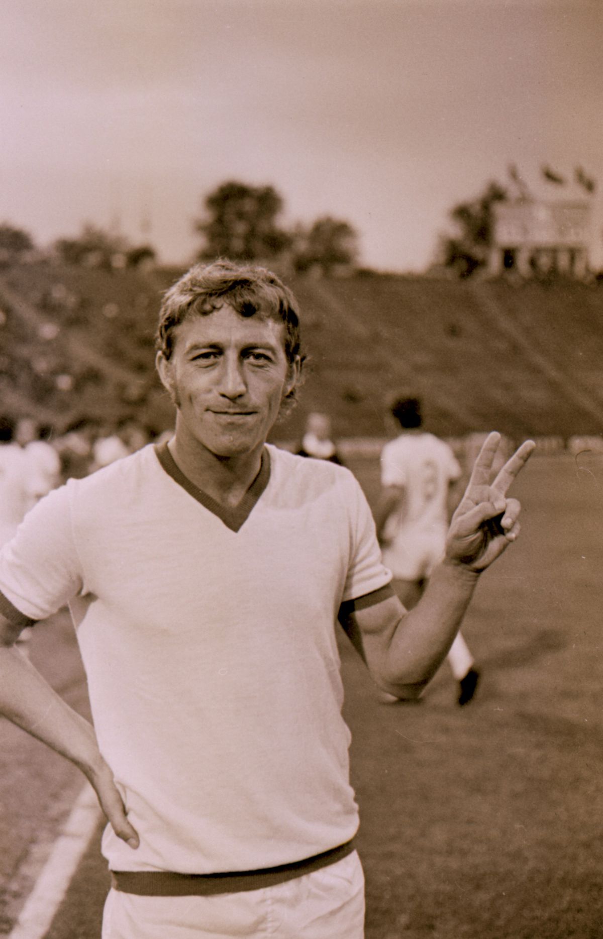 Nicolae Dobrin - Fotbalistul nepereche inventat pe «Maracana Piteștiului»