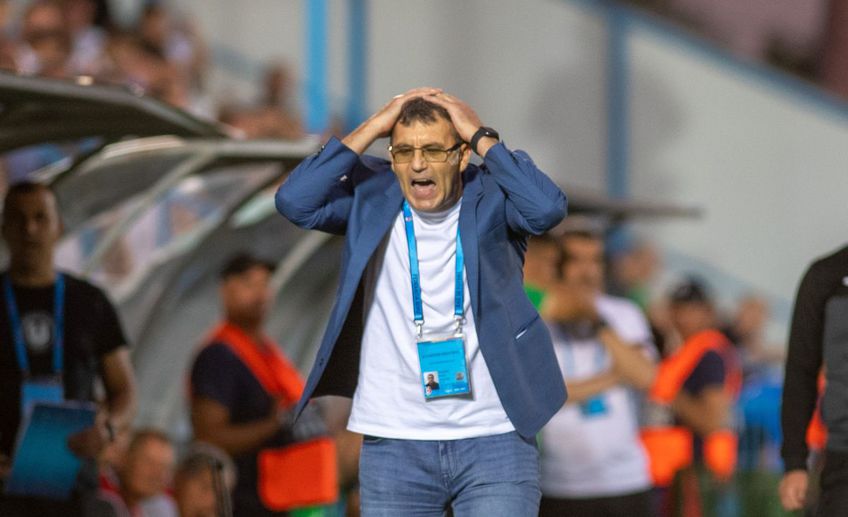 Eugen Neagoe, antrenorul de la U Cluj, a spus după remiza cu FC Voluntari (0-0), primul lui meci pe banca „șepcilor roșii”, că va pleca dacă nu va prinde play-off-ul în sezonul următor.