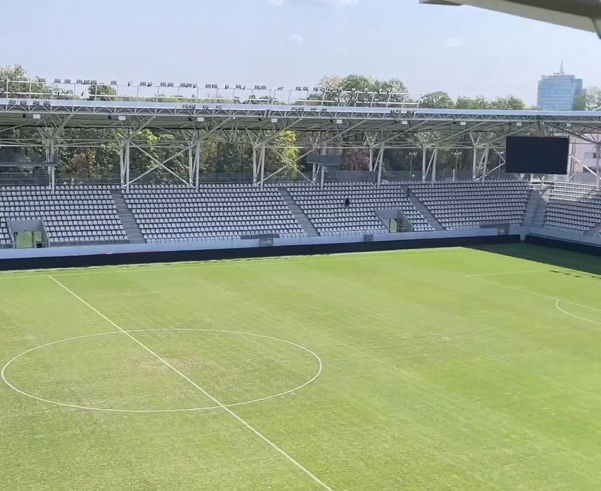 Gazonul de pe „Arcul de Triumf”, un DEZASTRU » Cum arată suprafața de joc înainte de duelul sold out Dinamo - Petrolul