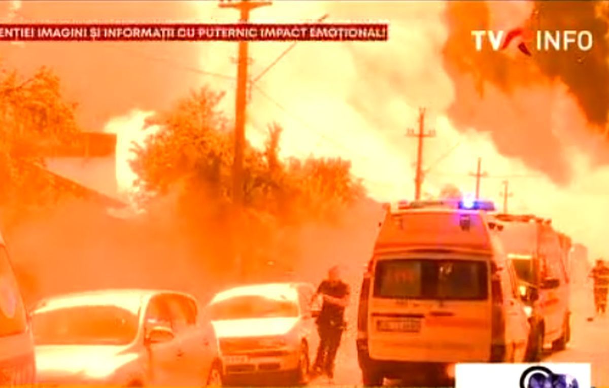 Explozii puternice urmate de incendiu la Crevedia, în Dâmbovița / FOTO: Capturi @TVR