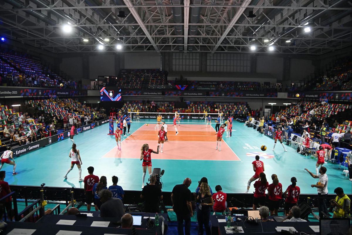 Franța - România, în „optimile” Campionatului European de volei feminin