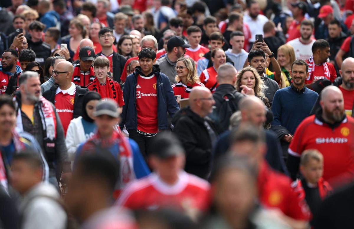 Manchester United a întors-o pe Nottingham după un început catastrofal