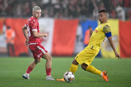 Dinamo - Petrolul 1-1 în etapa #3 din Superliga » La finalul partidei, Valentin Țicu (22 de ani), fundașul stânga și căpitanul prahovenilor, a acuzat starea gazonului de pe „Arcul de Triumf”.