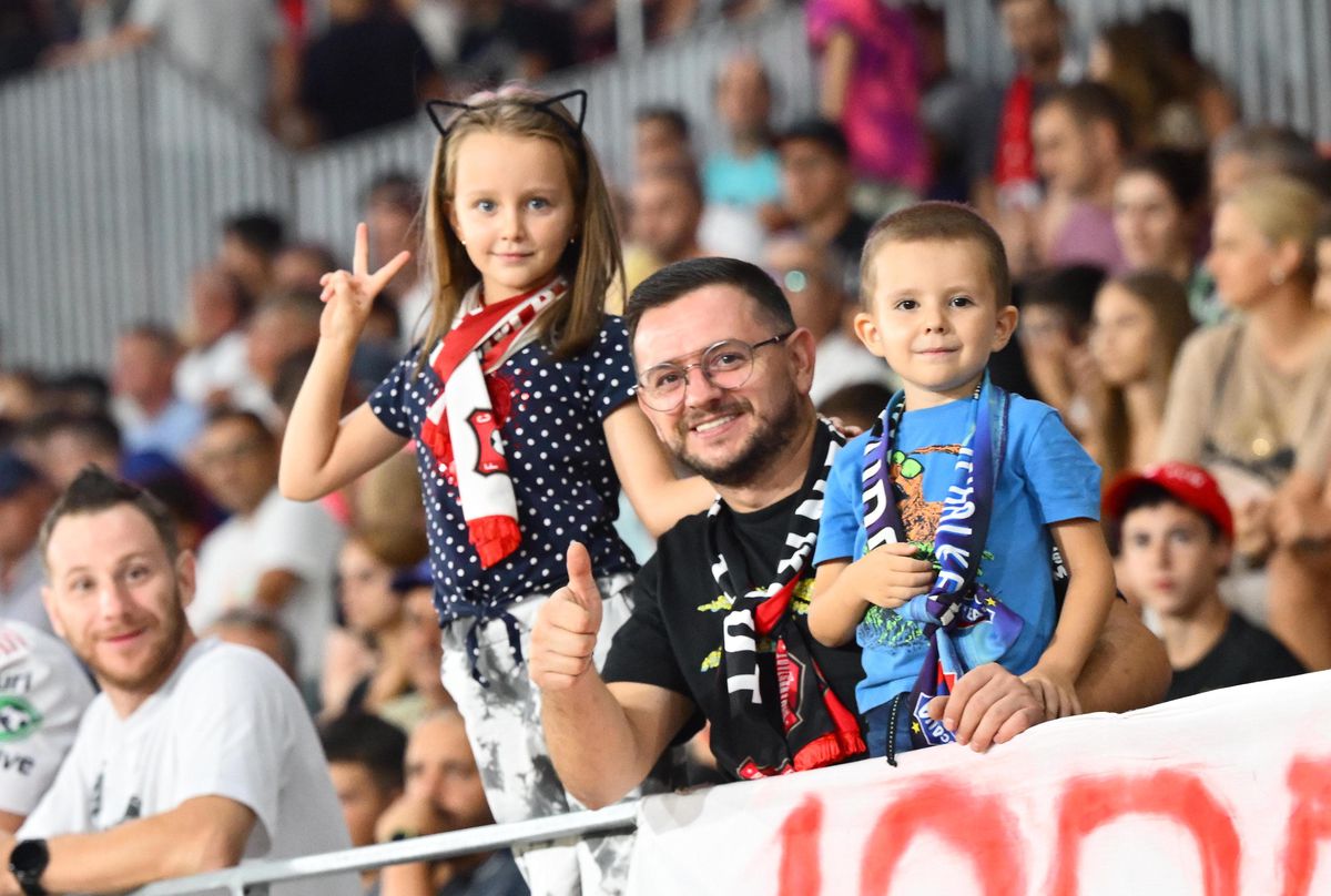 Copii pe stadion la Hermannstadt - FCSB