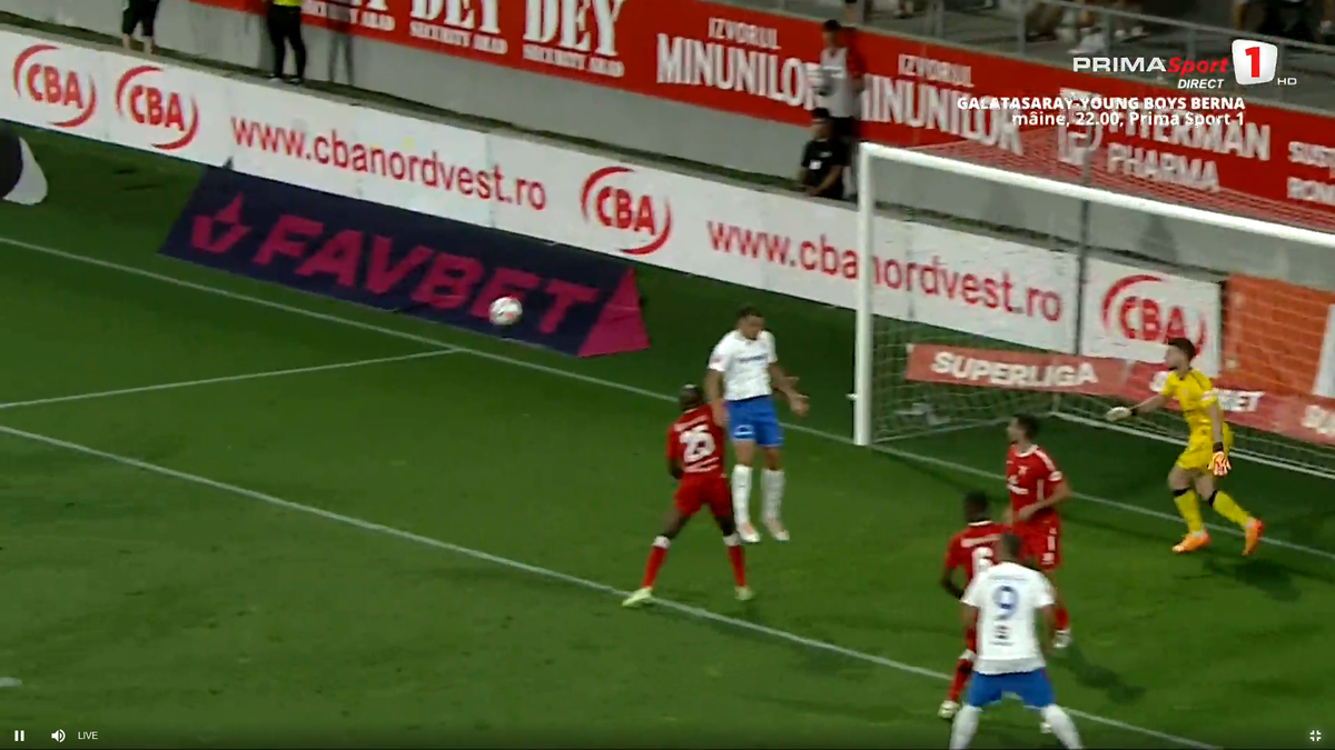 Hagi a făcut iureș pe bancă! Criză de nervi la adresa arbitrului: Farul a cerut două penalty-uri într-un minut + verdictul specialistului