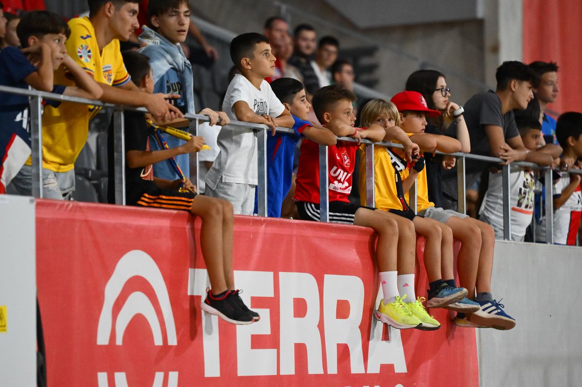 Copii pe stadion la Hermannstadt - FCSB