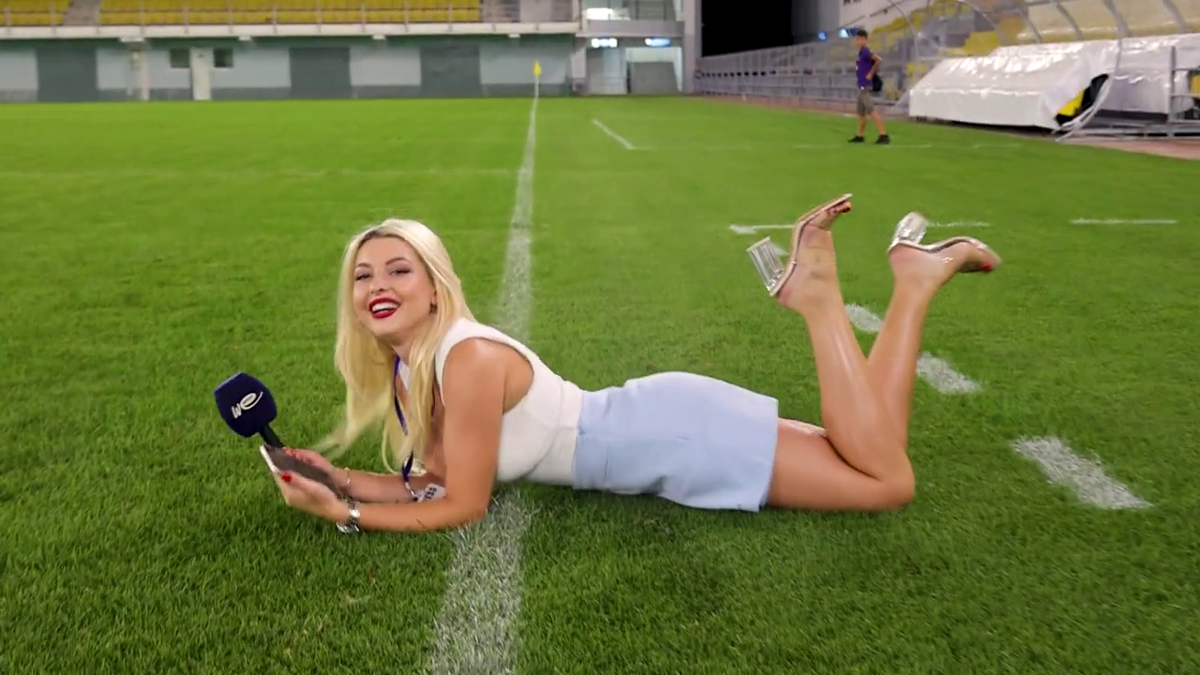 Adriana este noul „transfer” al emisiunii Federației de Fotbal: „Privire de viperă? Eu văd altceva”