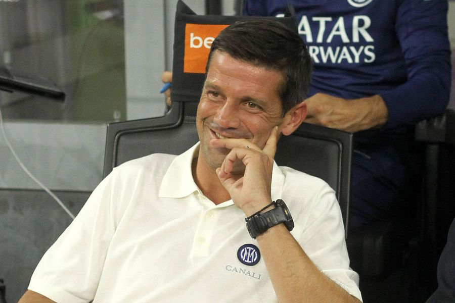 Cristi Chivu are motive să zâmbească după debutul perfect la Inter în Serie A / Foto: Imago Images Angelescu e convins: „Are șansa să devină cel mai bun antrenor din istoria României”