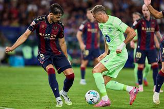 Scandalul tricourilor la Barcelona » S-a supărat sponsorul!