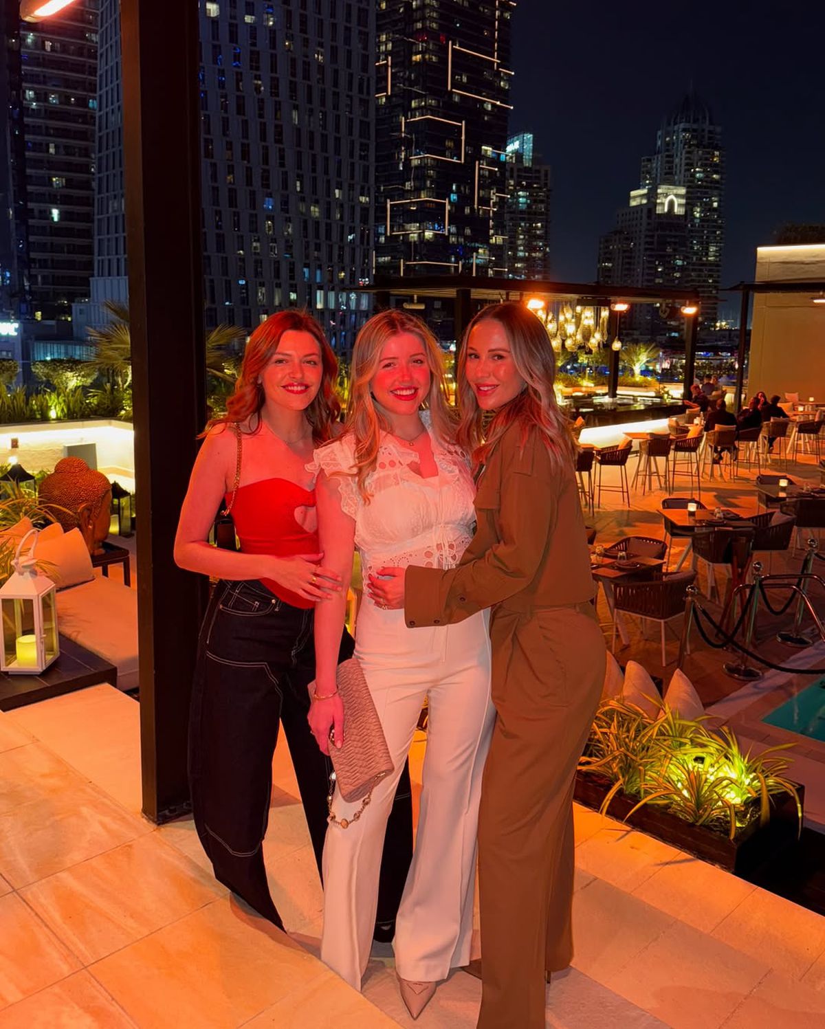 Rio Ferdinand s-a mutat cu familia în Dubai, și-a prezentat vila și a semnalat o mare diferență în ce privește sistemul educațional