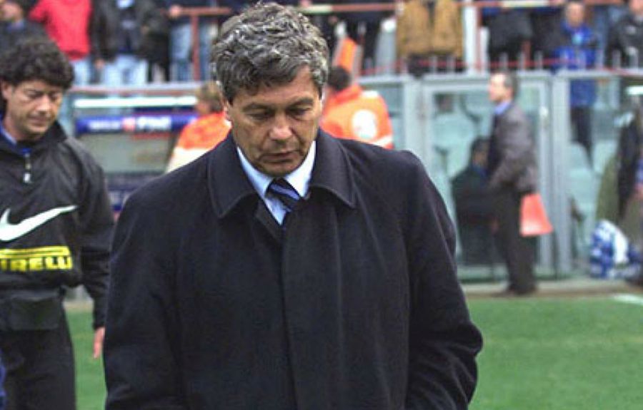 Mircea Lucescu a avut 4 victorii, 4 egaluri și 9 înfrângeri (golaveraj 26-26) în aproape patru luni la Inter Cristi Chivu, cel mai bun meci de debut la Inter în Serie A din istoria clubului! » Herrera, Trapattoni, Mourinho, Lippi și Conte n-au pornit cu 5-0