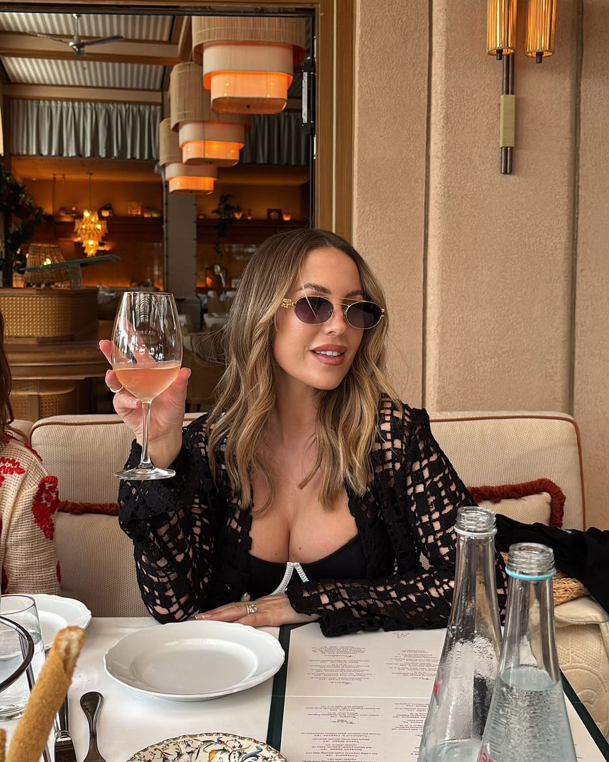 Rio Ferdinand s-a mutat cu familia în Dubai, și-a prezentat vila și a semnalat o mare diferență în ce privește sistemul educațional