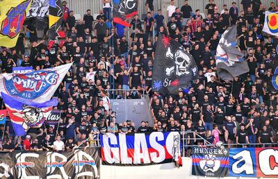 Personajul de la vârful fotbalului românesc prezent la Steaua - UTA + Cum a fost atmosfera în Ghencea și tratamentul de care a avut parte Adi Mihalcea