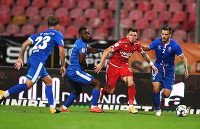 EXCLUSIV Jucătorii lui Dinamo încă nu și-au primit banii! Ce le-a transmis Contra și ce află din birourile spaniolilor