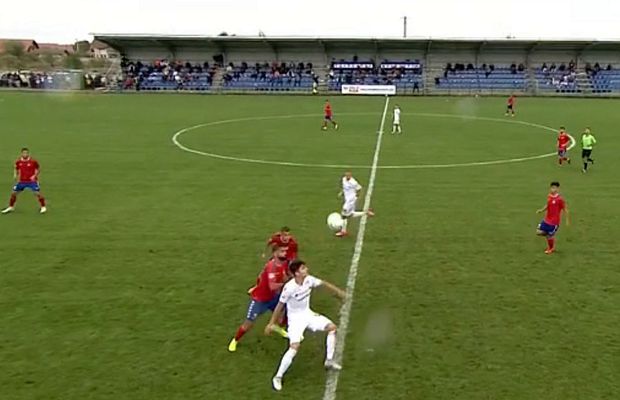 FOTO Au uitat de protocol: zeci de oameni în tribune la Comuna Recea - Rapid! Înghesuială și la gardul stadionului