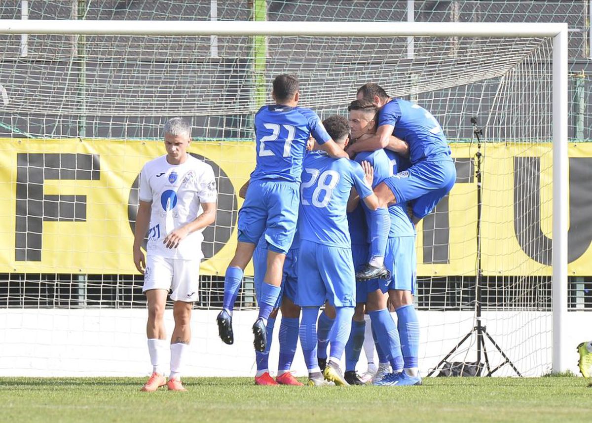 CLINCENI - GAZ METAN 2-0 » VIDEO+FOTO Academica, pe loc de play-off după prima victorie a sezonului! Cum arată clasamentul + jucătorii au făcut show în vestiar