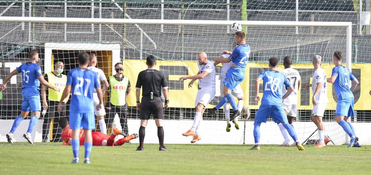 CLINCENI - GAZ METAN 2-0 » VIDEO+FOTO Academica, pe loc de play-off după prima victorie a sezonului! Cum arată clasamentul + jucătorii au făcut show în vestiar