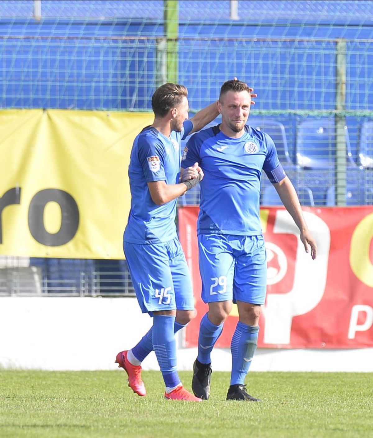 CLINCENI - GAZ METAN 2-0 » VIDEO+FOTO Academica, pe loc de play-off după prima victorie a sezonului! Cum arată clasamentul + jucătorii au făcut show în vestiar