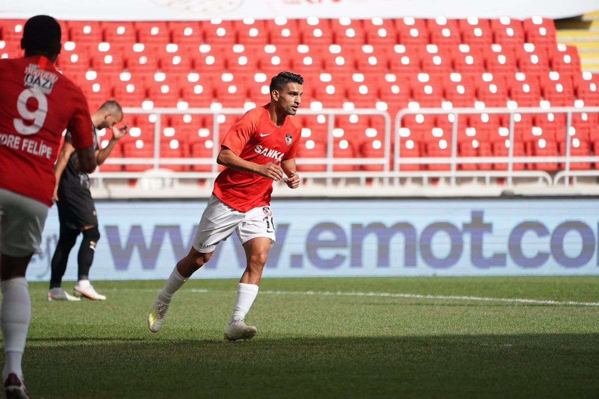 GOZTEPE - GAZIANTEP 2-2. Marius Șumudică își pune jucătorii la zid: „Nu pot să înțeleg asta! Este trist”