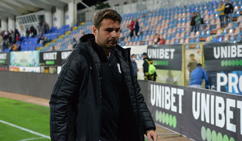 FC Botoșani și FCU Craiova au remizat în runda #10, scor 1-1. Adrian Mutu, antrenorul oltenilor, a vorbit la final despre „rebelul” Sekou Sidibe, marcatorul oltenilor în mecul din această seară.